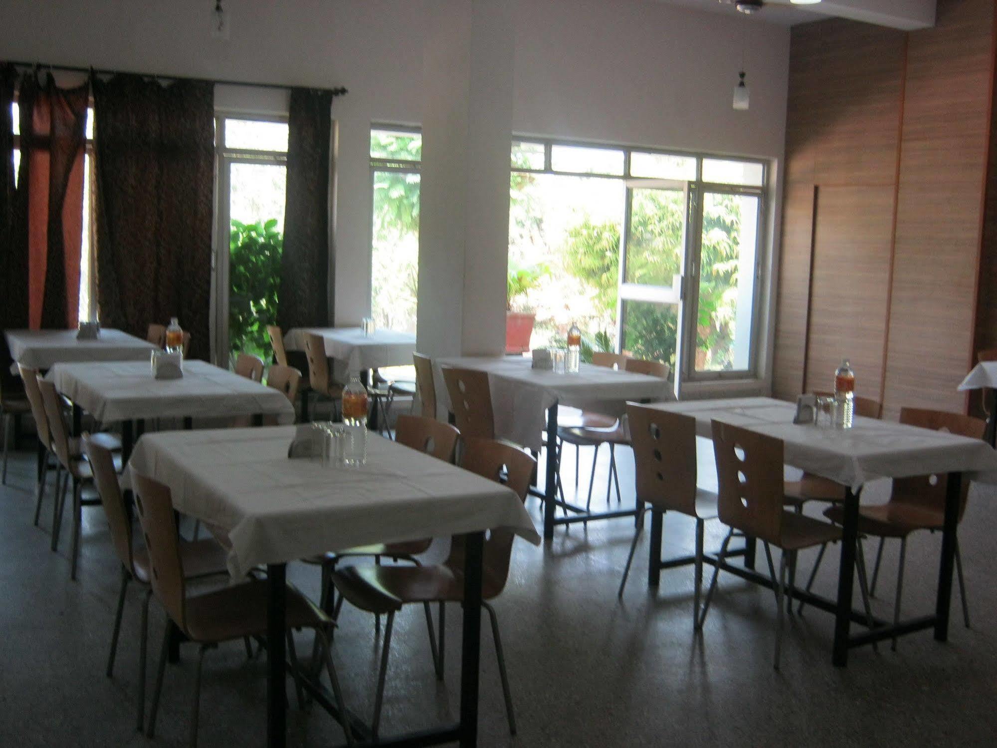 Kstdc Hotel Mayura Kauvery Krs Hosa Kannambadi Экстерьер фото